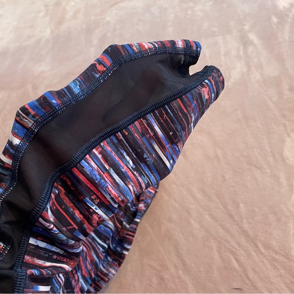Lululemon multi color leggings size 2 - Picture 4 of 10